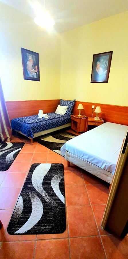 Bed and Breakfast 100 Eves Fogado Szatymaz Zewnętrze zdjęcie
