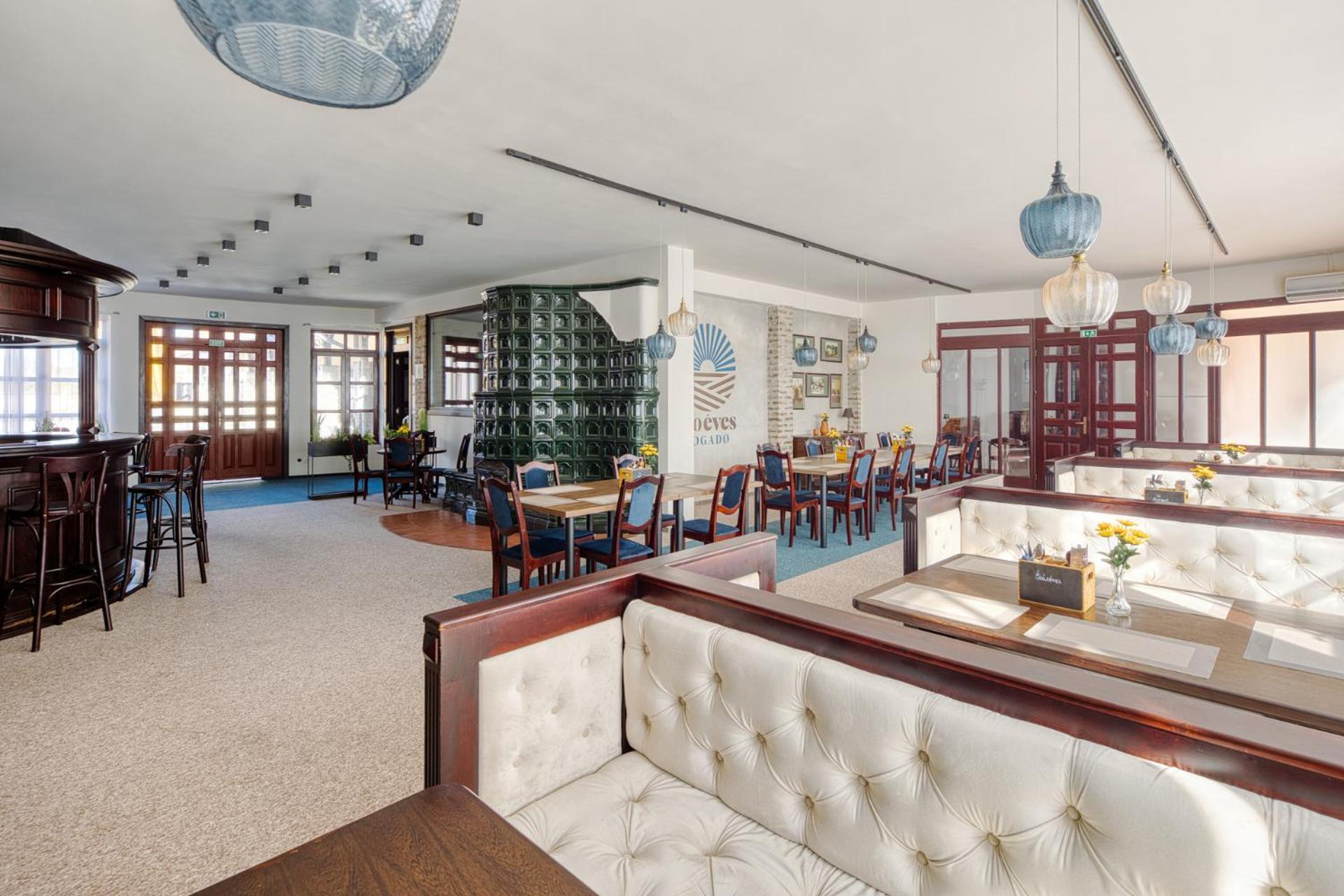 Bed and Breakfast 100 Eves Fogado Szatymaz Zewnętrze zdjęcie