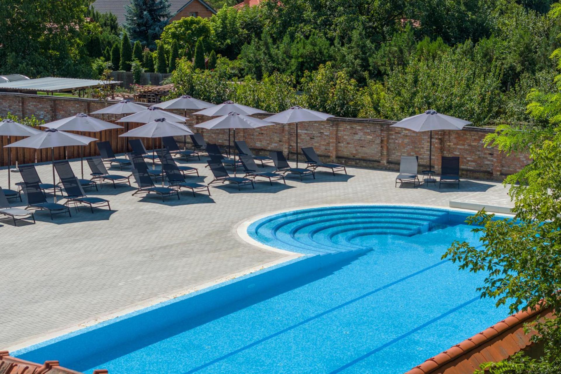 Bed and Breakfast 100 Eves Fogado Szatymaz Zewnętrze zdjęcie