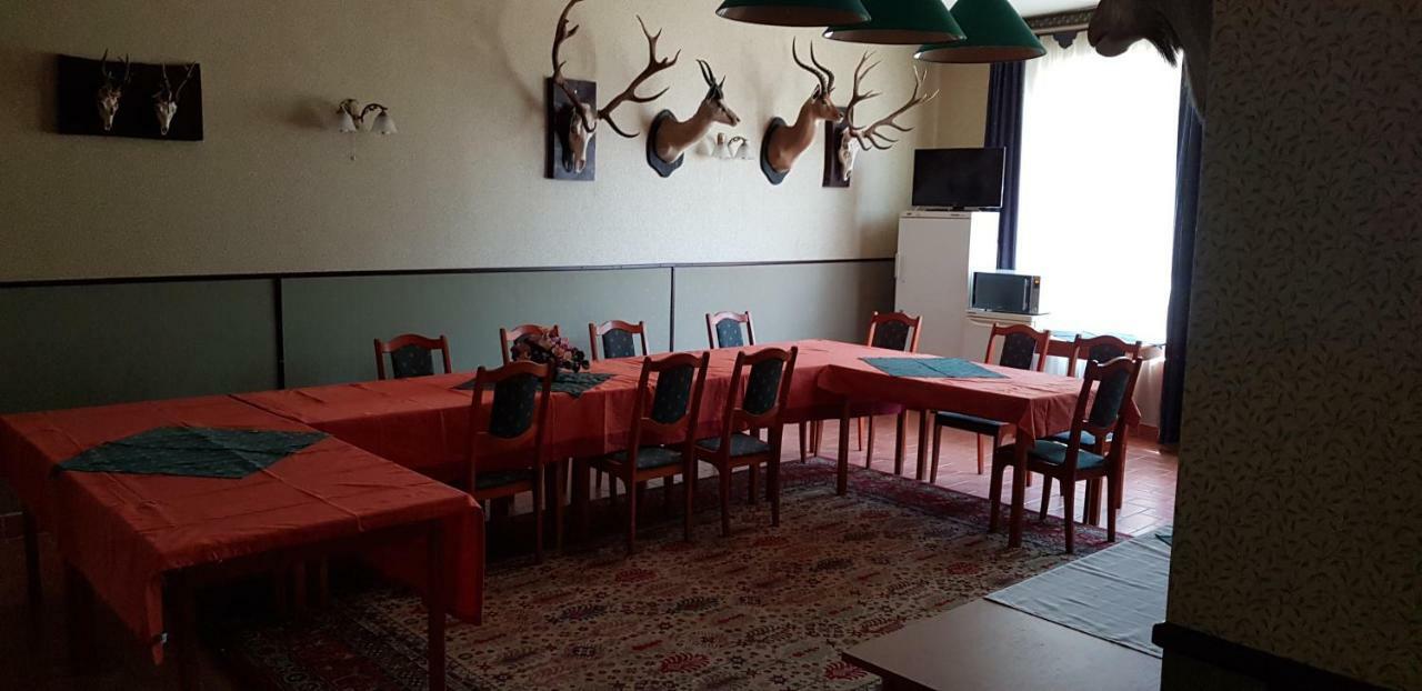 Bed and Breakfast 100 Eves Fogado Szatymaz Zewnętrze zdjęcie